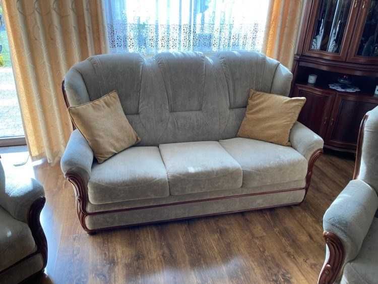 wygodna sofa + fotele