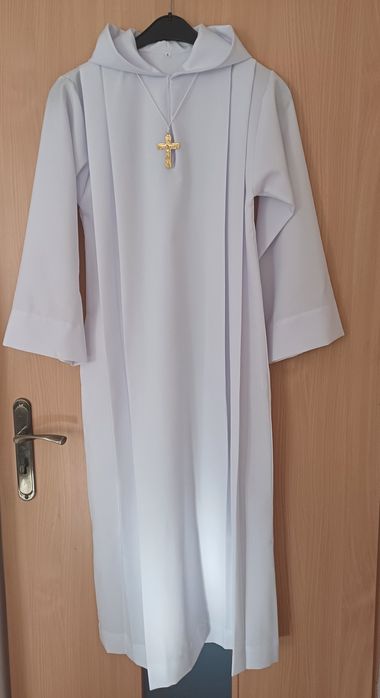 Sprzedam albę komunijna dla chłopca roz. 152