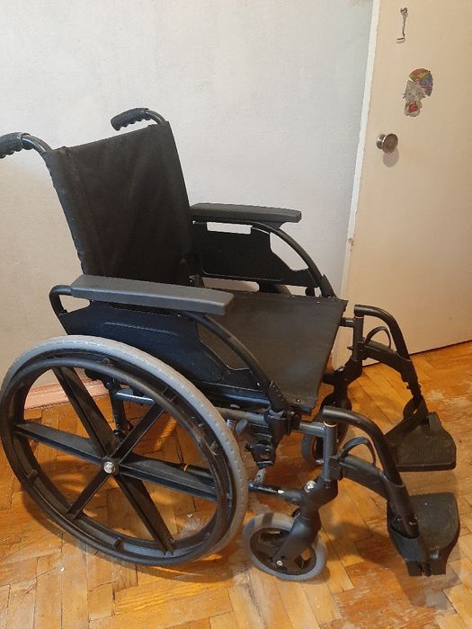 Продам крісло колісне Брізі Преміум