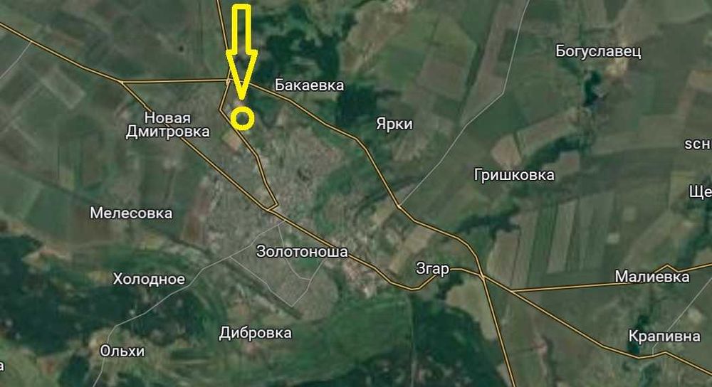 Здамо в оренду майданчик та склади зрампою та напольні  на Обухова 66А