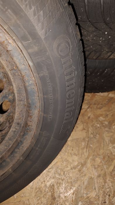 Felgi stalowe z czujnikami 16" 5x114,3 opony zimowe 215/65 SUV