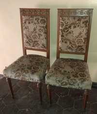 Zestaw krzeseł w stylu orientalnym