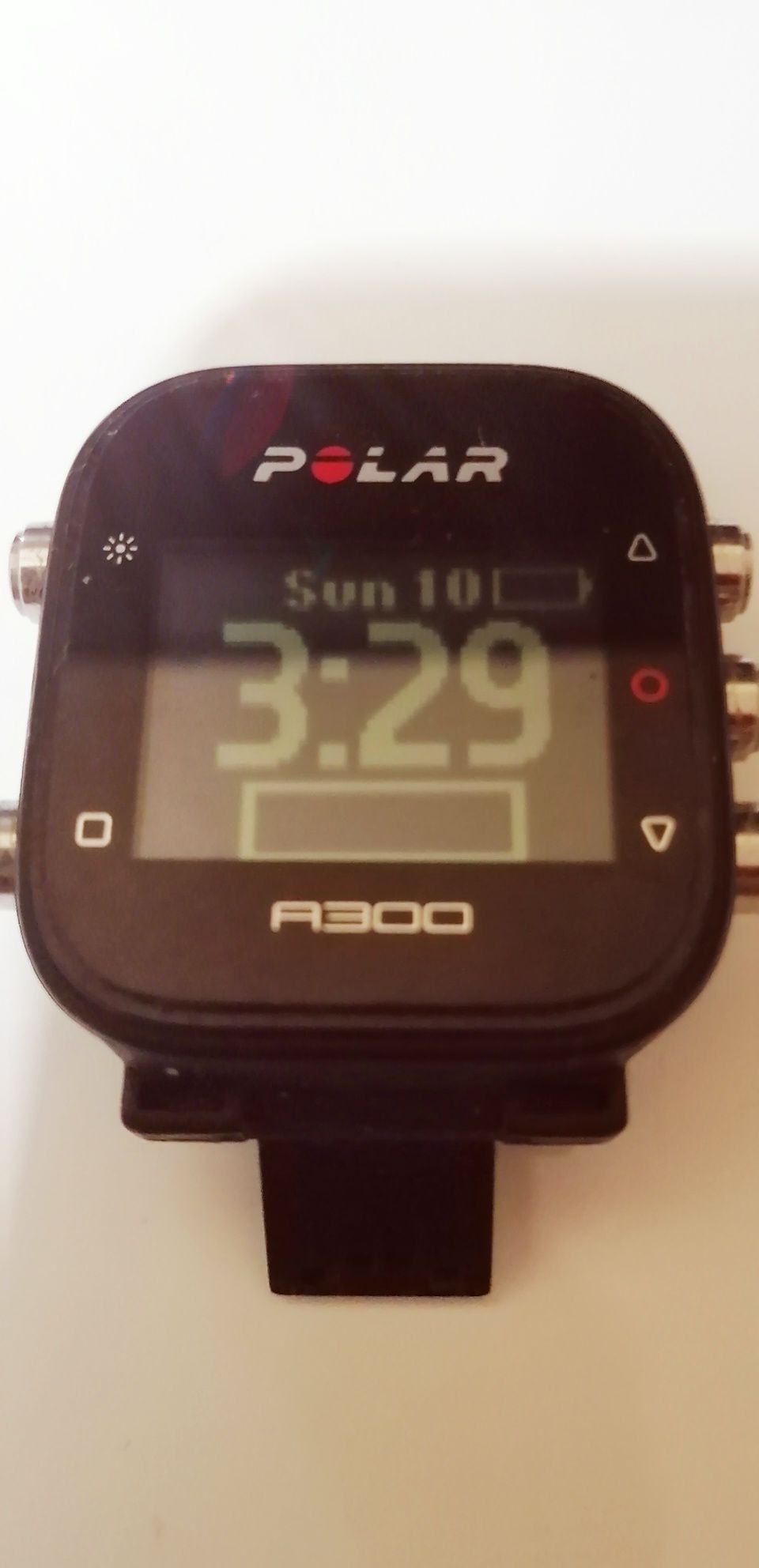 Relógio desportivo Polar a300 ler discrição.