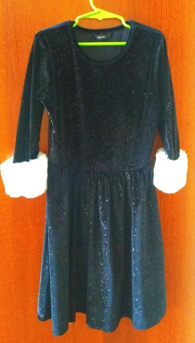 Костюм кошечки или просто нарядный костюм 110-116 см рост