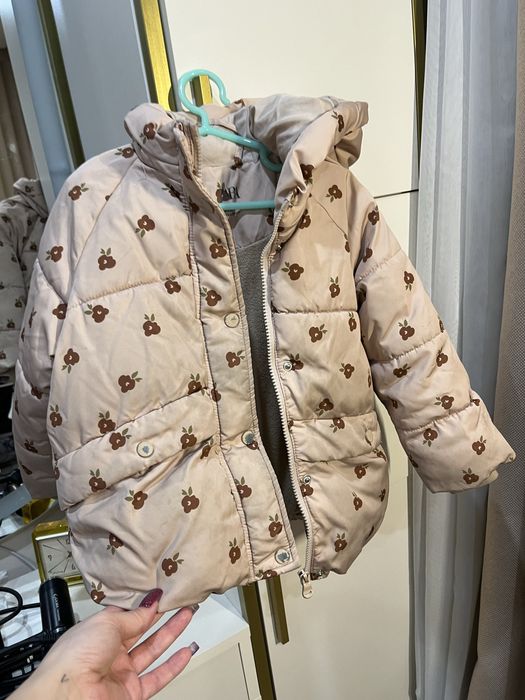 Зимова куртка zara