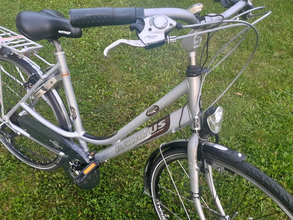 Aluminiowy Rower trekingowy 28cali niska rama Shimano Deore
