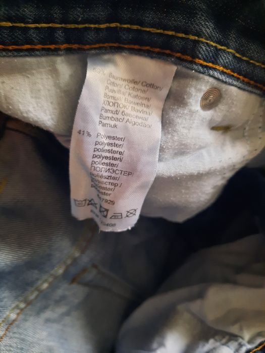 Джинси великого 64 розміру