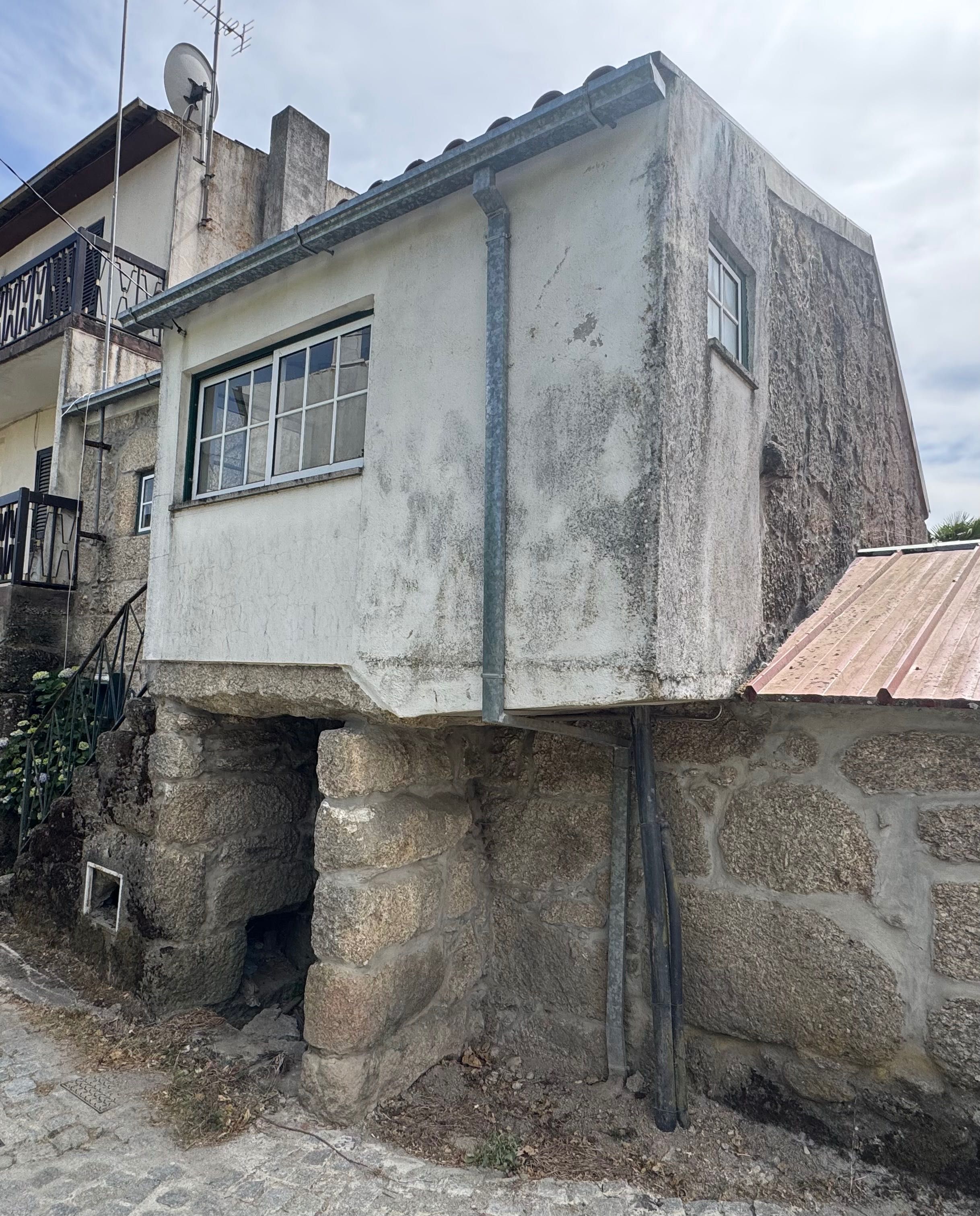 Casa - Moradia na Gata - (Guarda)
