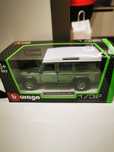 Land Rover Defender 110 Burago 1/32