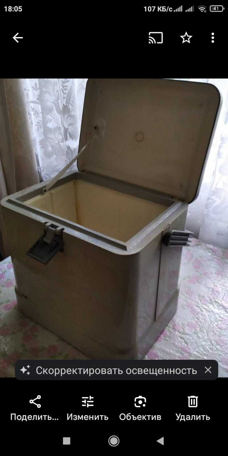 Продаю переносний холодильник ціна 2000 гривень