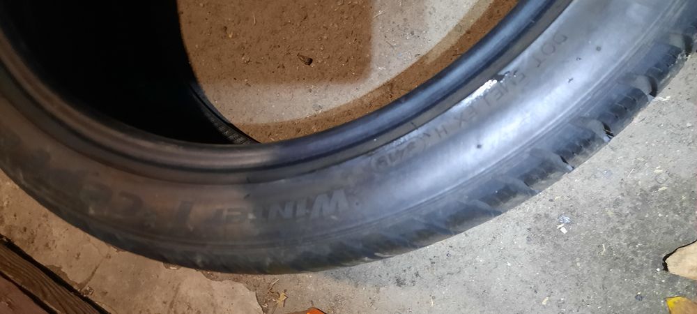 Шины 275 35 20 пара зима