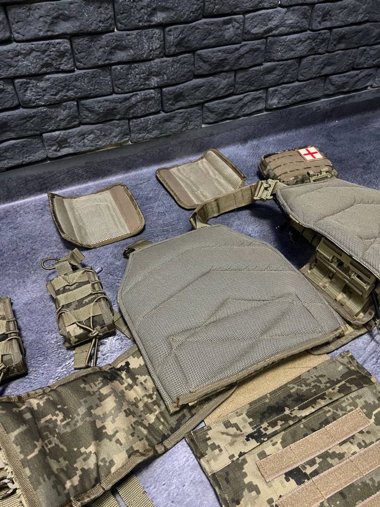 Плитоноска оригинал АТТАСК пиксель, плитоноска з підсумками піксель