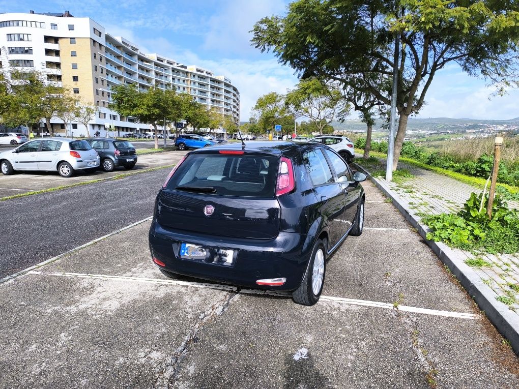 Fiat Punto 1.3 M-Jet Easy S&S, ano 2012
