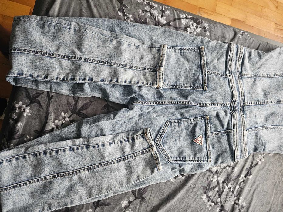 Guess damski kombinezon