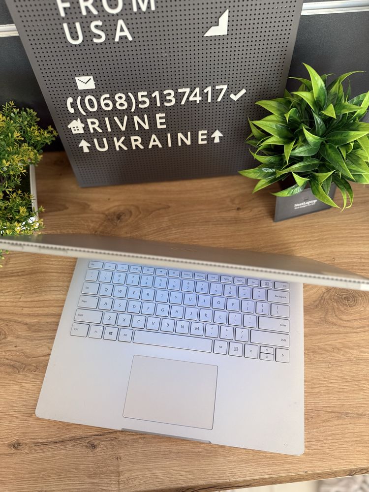 Surface book 14" 3k Сенсорний ! -8/128 GB SSD