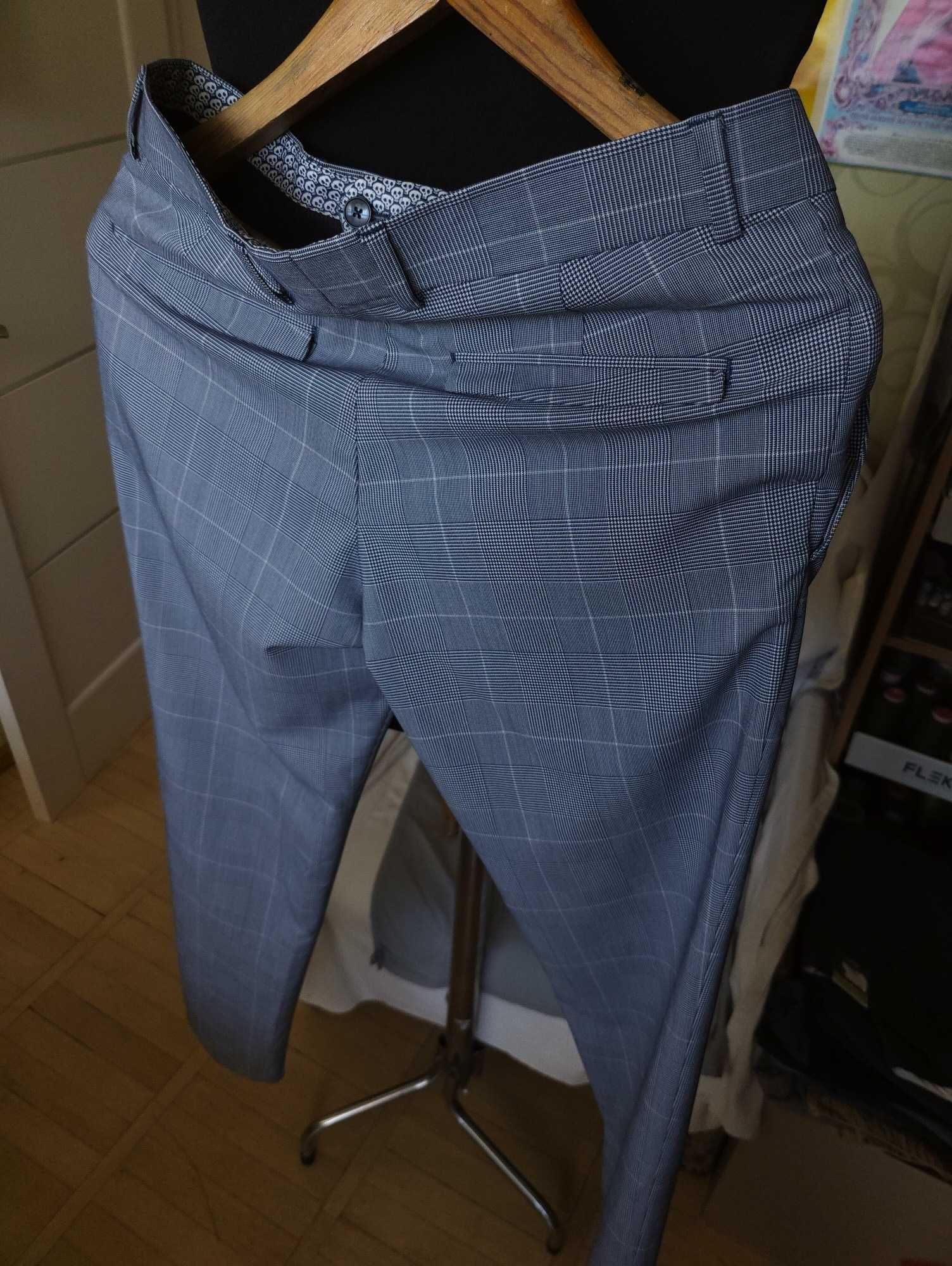 Джинсы брюки Zara Man trousers USA w30 stretch.
