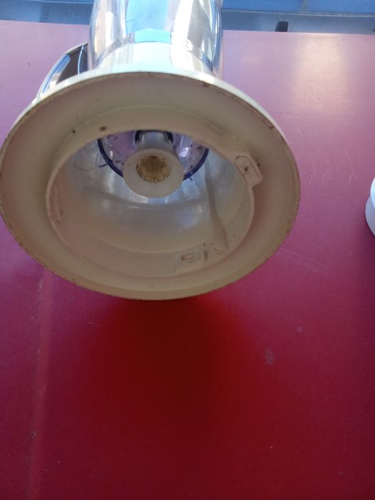 Copos de liquidificador em bom estado