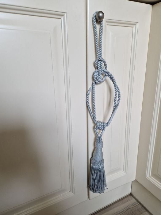 Chwost , szary , grafitowy , duży,  61cm , piekny jak nowy