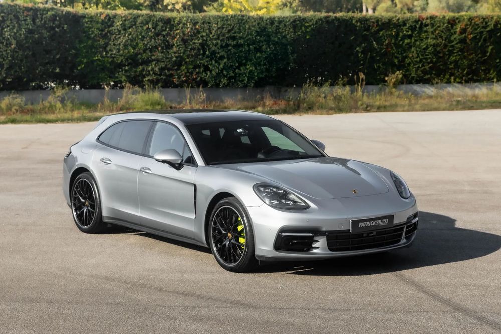 Porsche Panamera Sport Turismo 4 E-Hybrid
