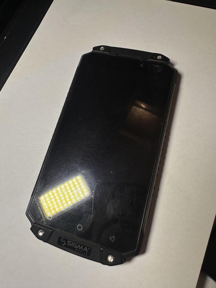 Телефон Sigma X-TREME PQ39