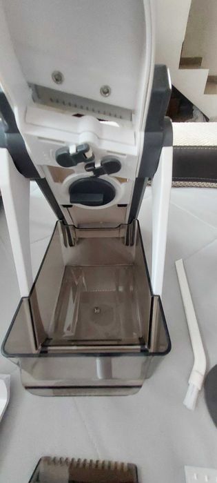 Uniwersalna krajalnica do warzyw, z 4 trybami cięcia, regulowana