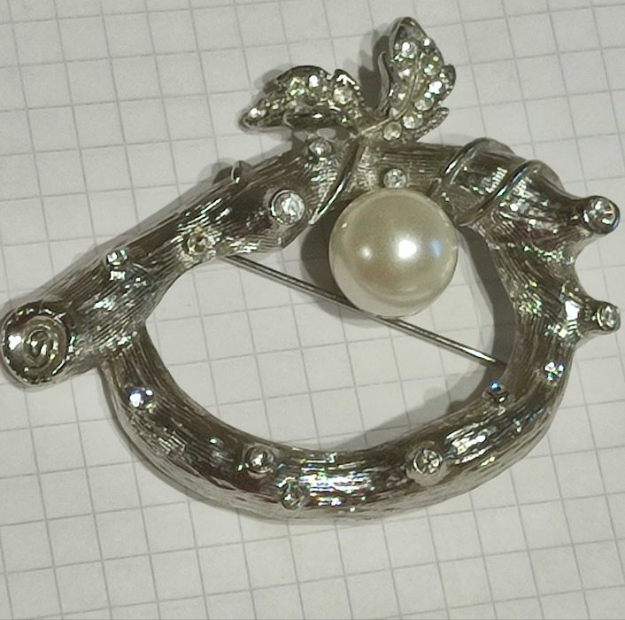Велика брошка біжутерія, Чехія,до 80-х,стан ідеальний,