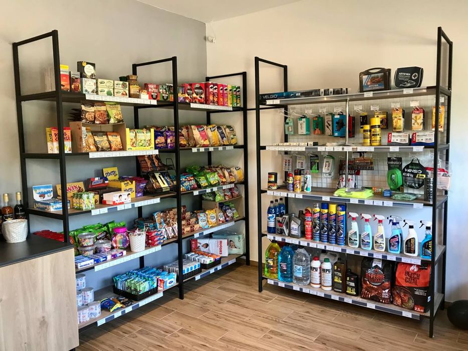 Продам металеві стелажі