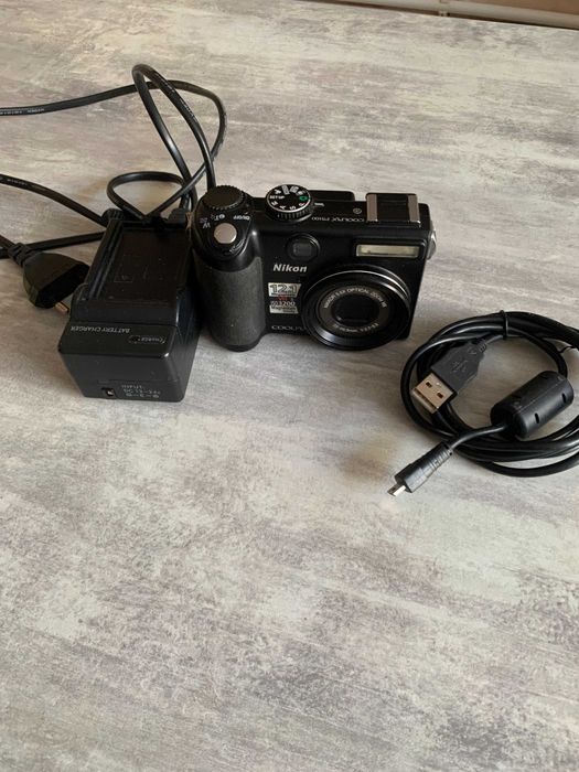 Фотоапарат Nikon Coolpix p5100