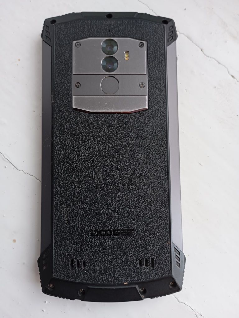 Продам телефон Dodgee S55  4/64 читайте опис.