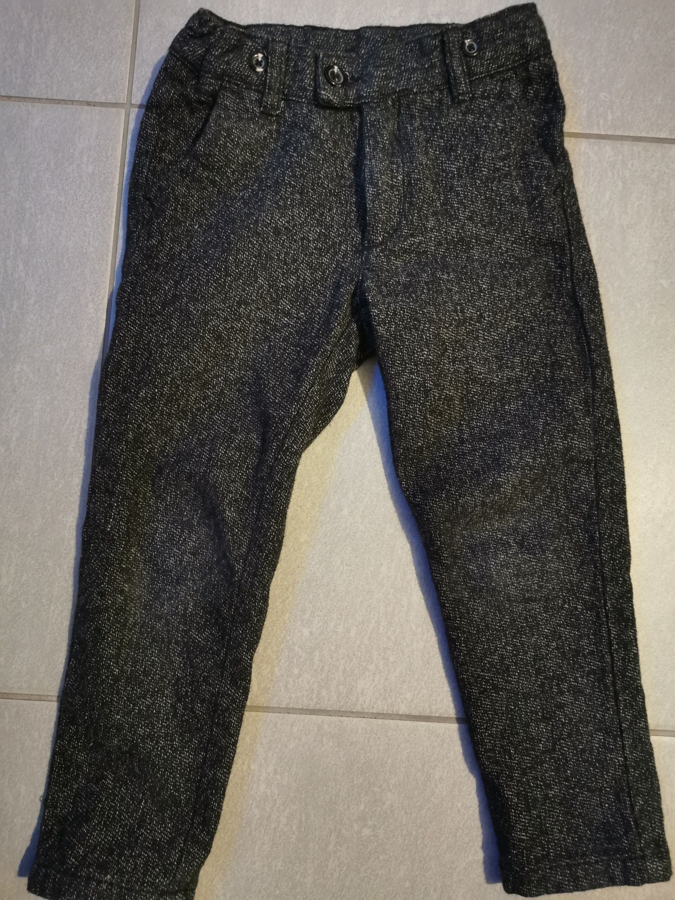 Eleganckie spodnie rozmiar 110