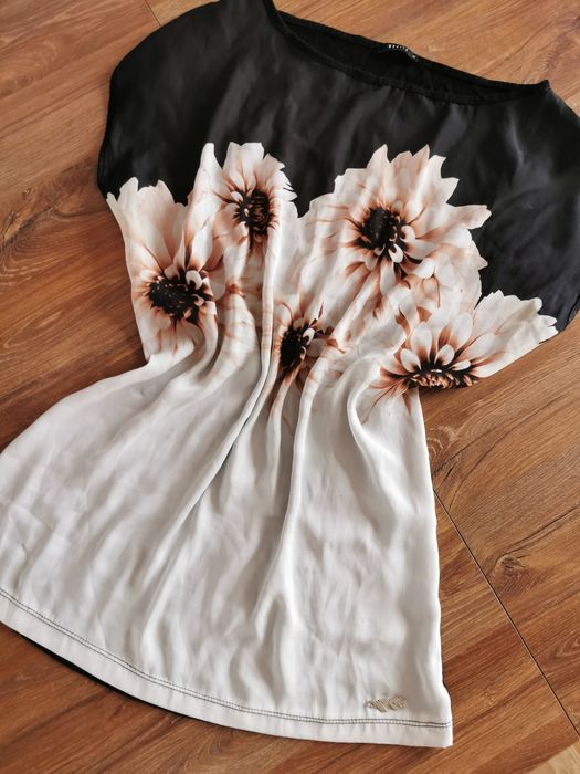 Bluzka bluzeczka z krótkim rękawem podkoszulek koszulka t-shirt M 38