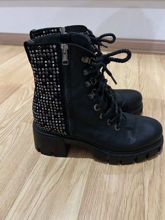 Черевики з натуральноі шкіри