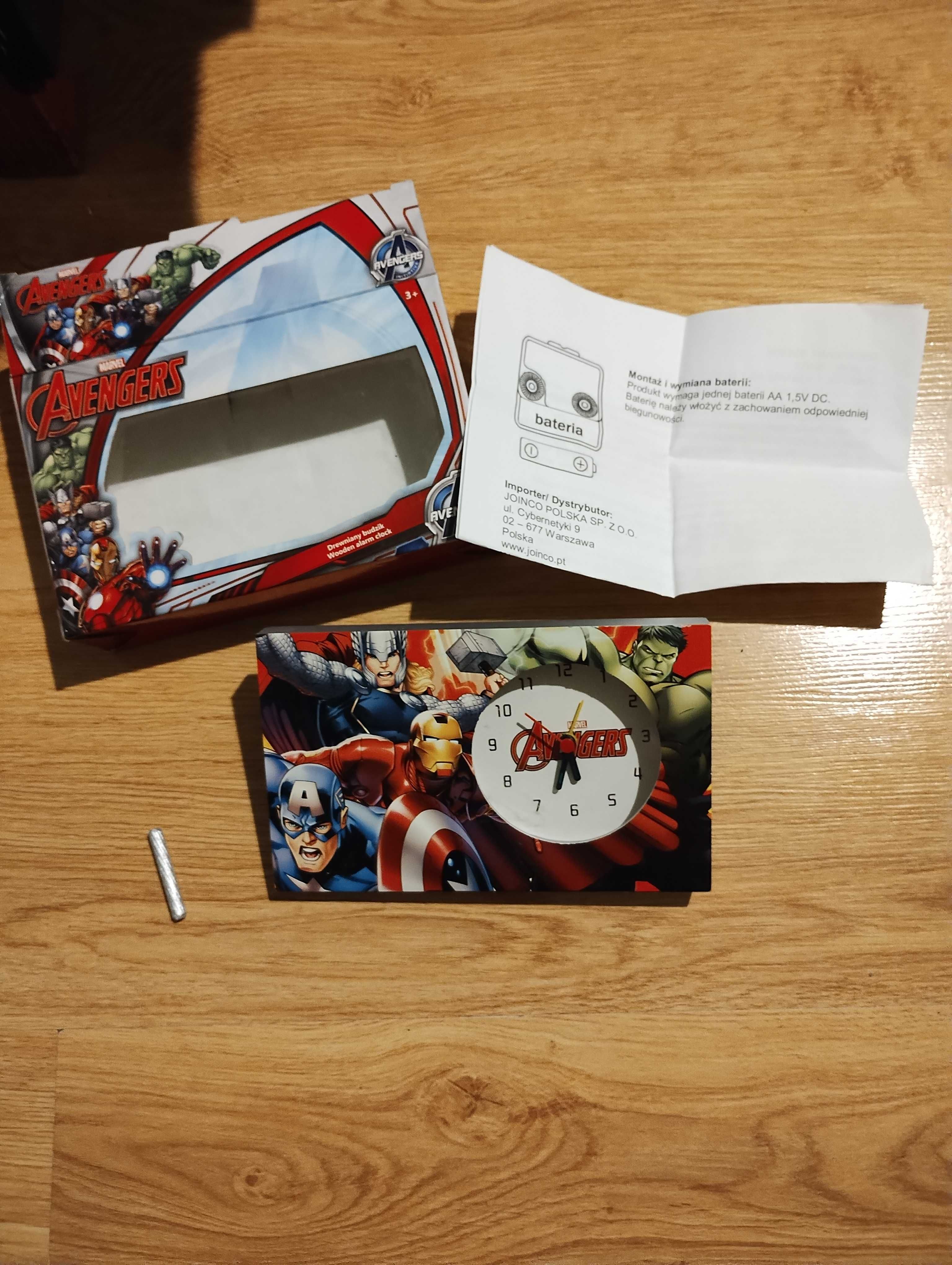 Drewniany budzik dla dziecka Marvel Avengers stojący na baterie Joinco