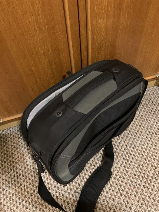 Сумка для ноутбука Caselogic