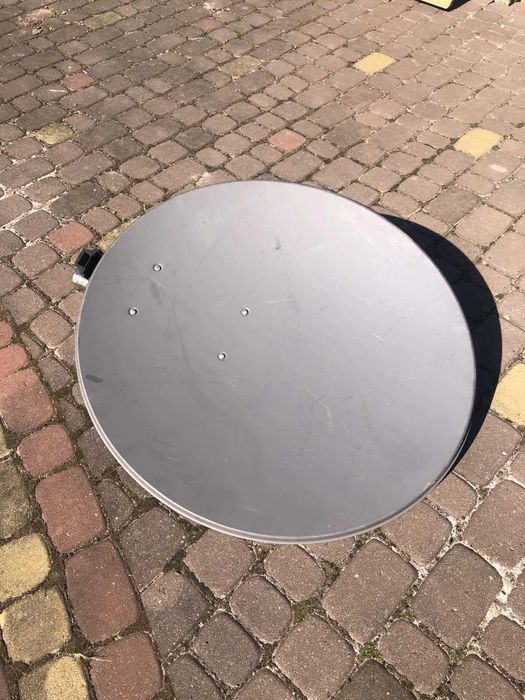 Супутникова антена б/в