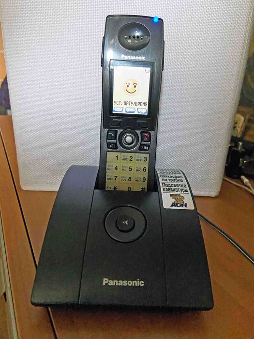 Радиотелефон DECT, голосовой АОН, автодозвон - Panasonic KX-TCD806UAT