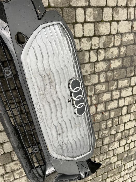 Бампер передній Audi Q4 E tron