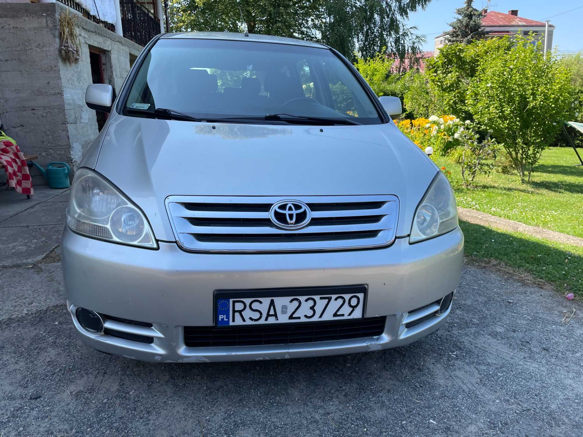 Toyota Avensis Verso 7os. D4D