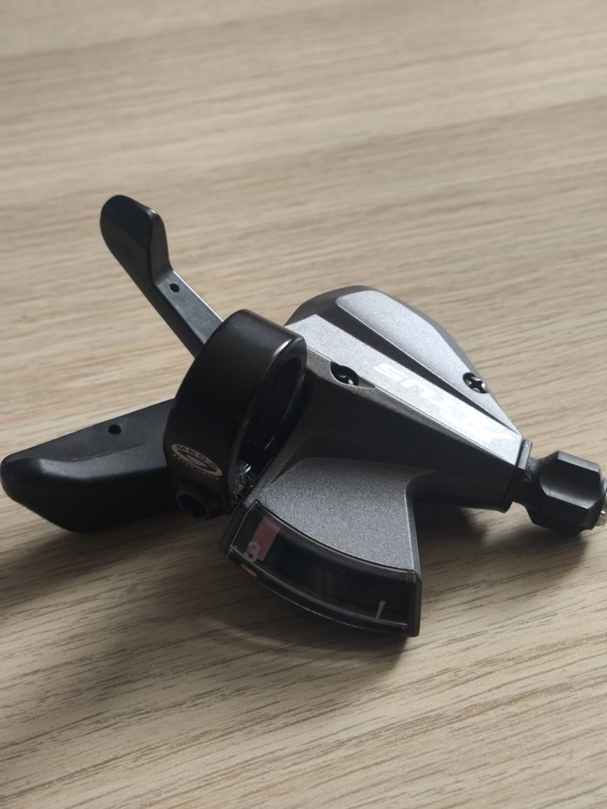 Manetki Shimano Altus SL-M370