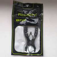 Інструмент для зняття замка велосипедного ланцюга RISK RL213