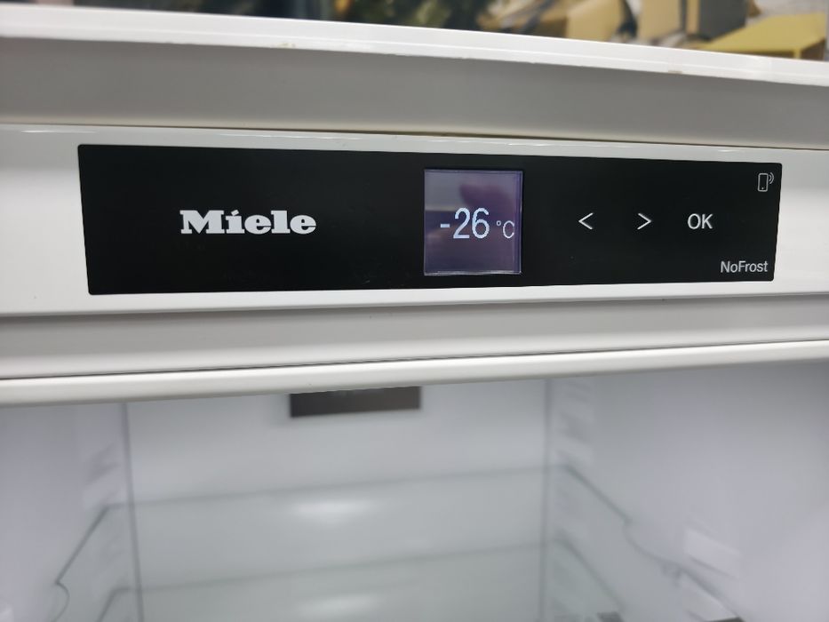 Двокамерний Холодильник вбудований Miele 2023 р 177 см зона свіжості
