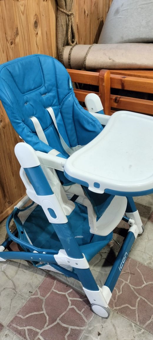 Продам кресло для кормления ребенка
