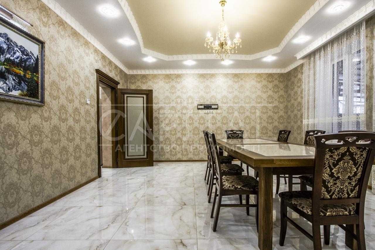 Продаж 2-поверхового будинку, 250 м2, с. Петропавлівська Борщагівка