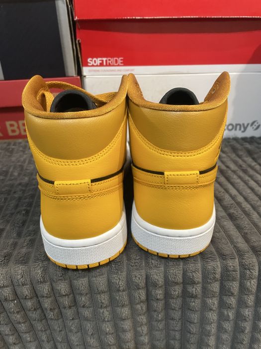 Жіночі кросівки AIR JORDAN 1 MID WMNS "Chutney" 39(25см) оригінал