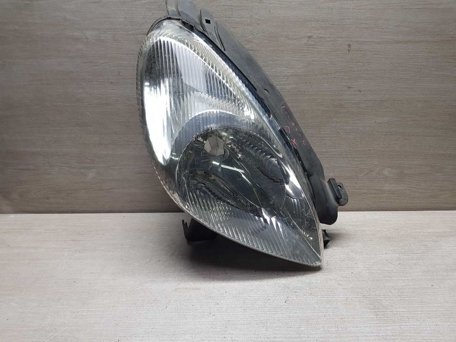 Фара Citroen Xsara Picasso 1999-2004p. дорестайл (VALEO)