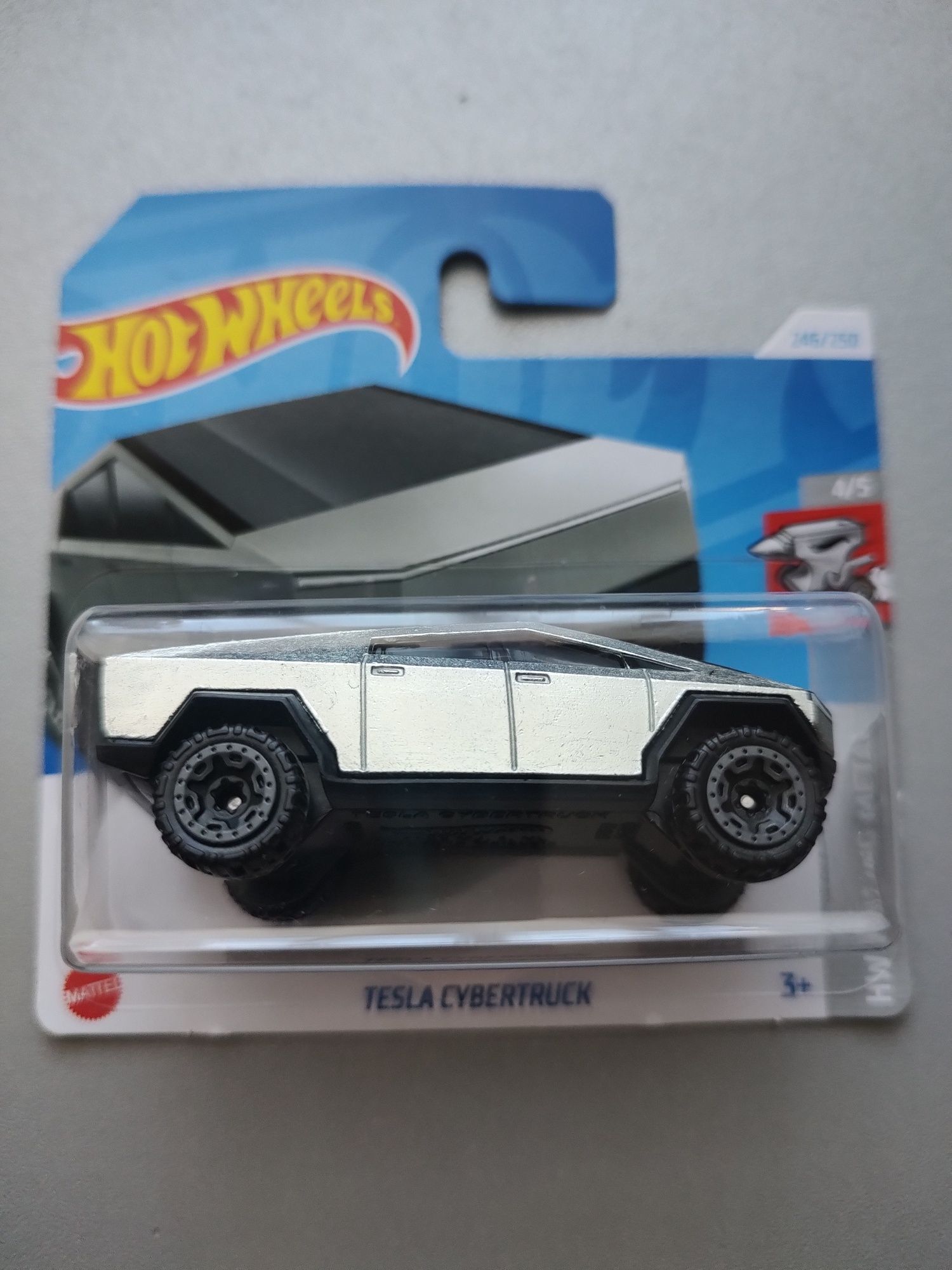 Hot Wheels Tesla Cybertruck Rolling Metal 2024