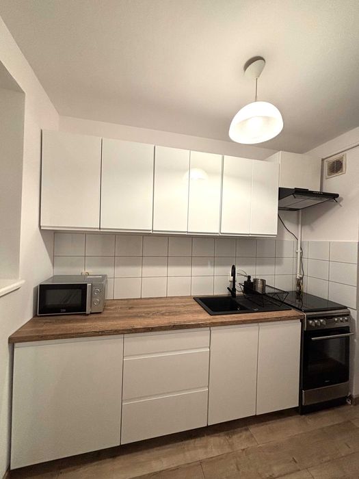 Kawalerka 30 m2 - niskie opłaty - b. dobra lokalizacja - Karwiny II