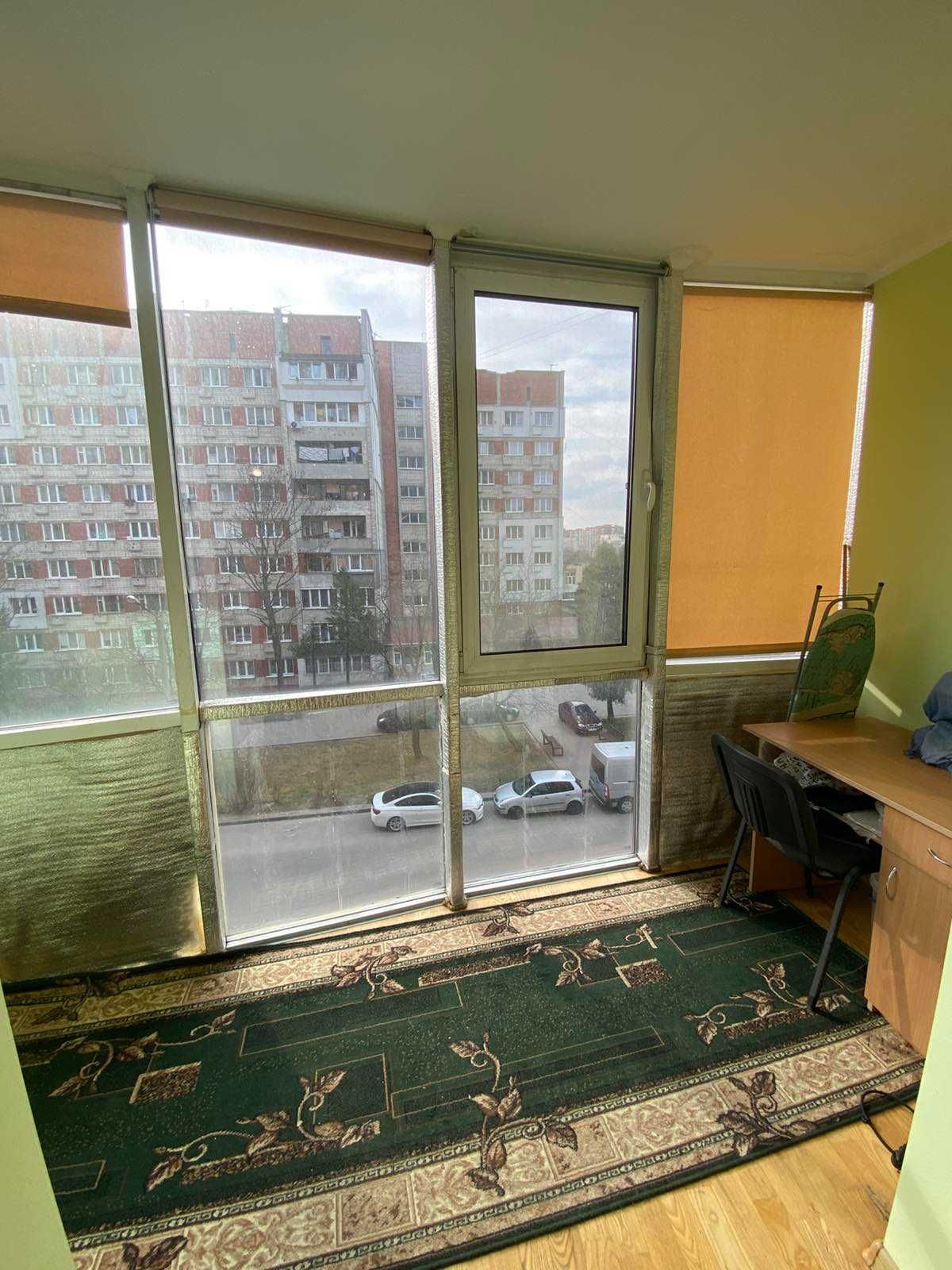Продаж 1-кім. квартири з великою кухнею-студіо вул. Пулюя, Новобуд