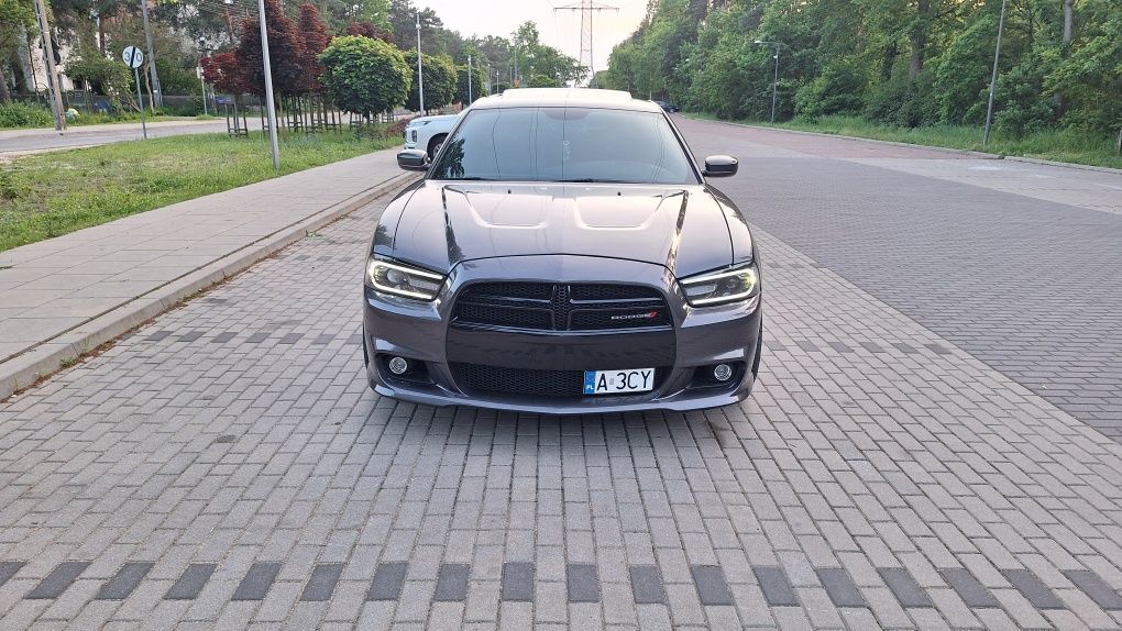 Dodge Charger RT, 5.7 V8, HEMI, super stan