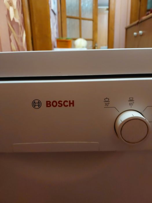 Запчасти на посудомойную  машину Bosch